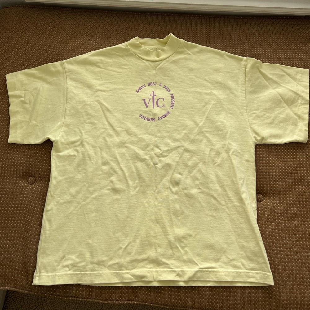 Kanye West Sunday Service Vous Church Miami Merch T-Shirt Adult Large Yellow